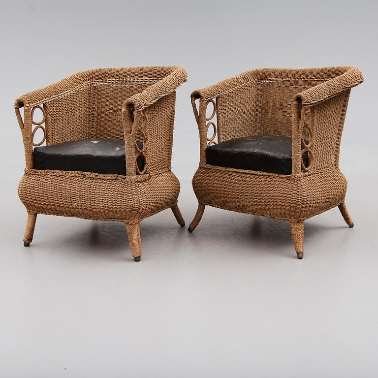 FÅTÖLJER, 1 par, 1900-talets första hälft.