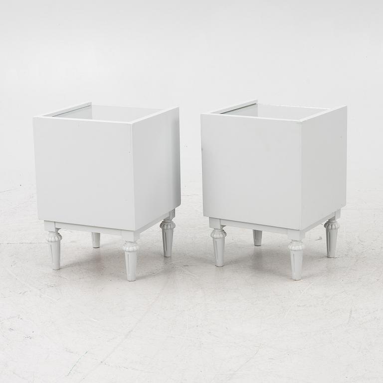 A pair of beside tables, 1920s/30s.