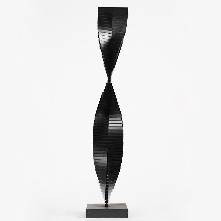Arne Jones, "Yin-Yang II 1/2".