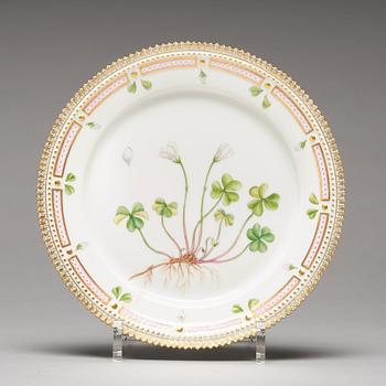 LUNCHTALLRIKAR, 12 stycken (6+6), porslin. "Flora Danica", Royal Copenhagen, Danmark, 1900-tal.