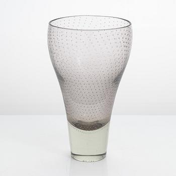 Gunnel Nyman, a glass vase, signed G. Nyman Nuutajärvi Notsjö -59.