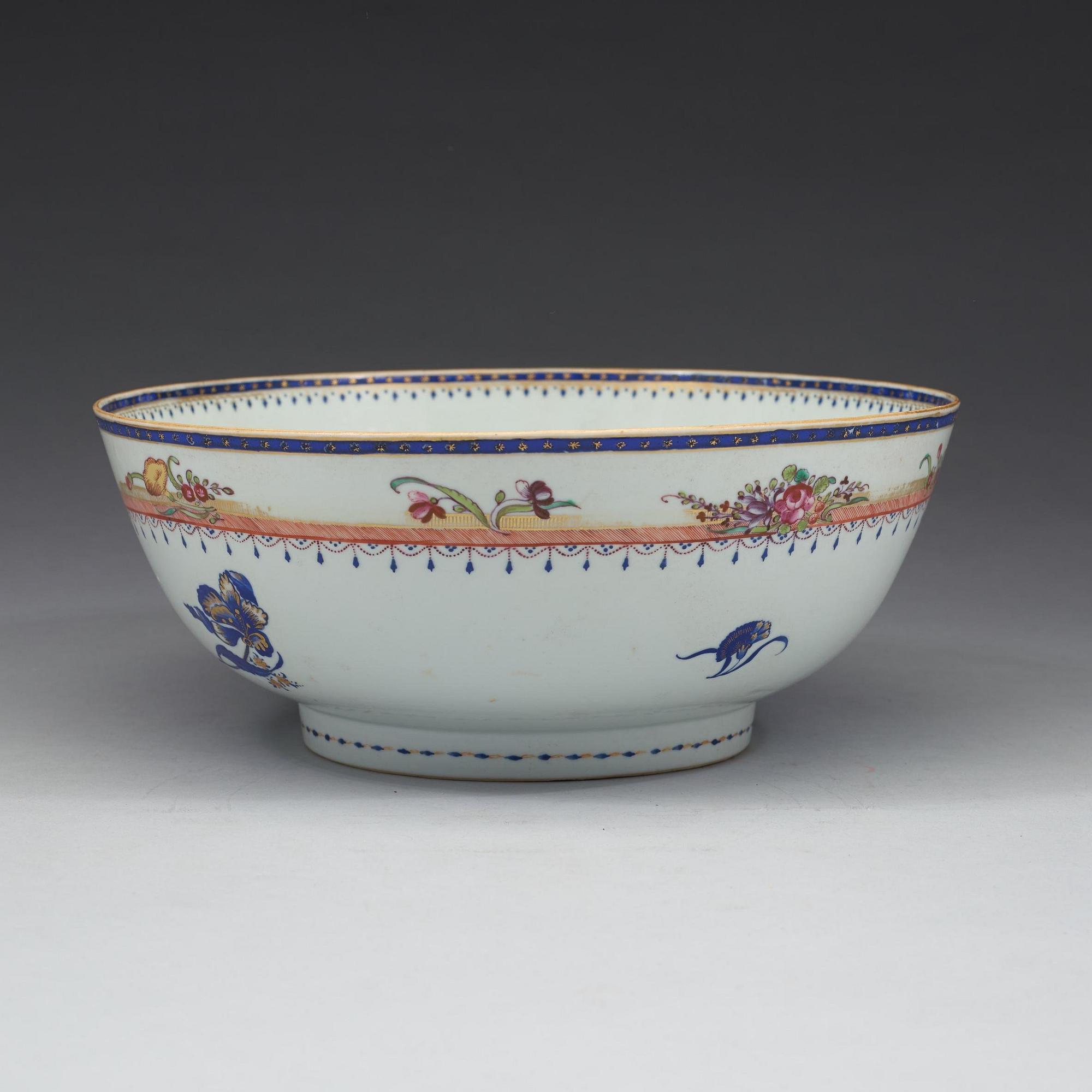 BÅLSKÅL, kompaniporslin. Qingdynasitn, Jiaqing (1796-1820).