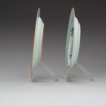 A pair of blue and white dishes, Qing dynasty, 18th century.