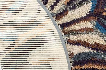 A knotted pile (rya) rug, diameter  180 - 190 cm.