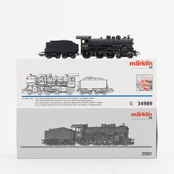Märklin, two steam locomotives gauge H0, model 37037 and 34989, in boxes.