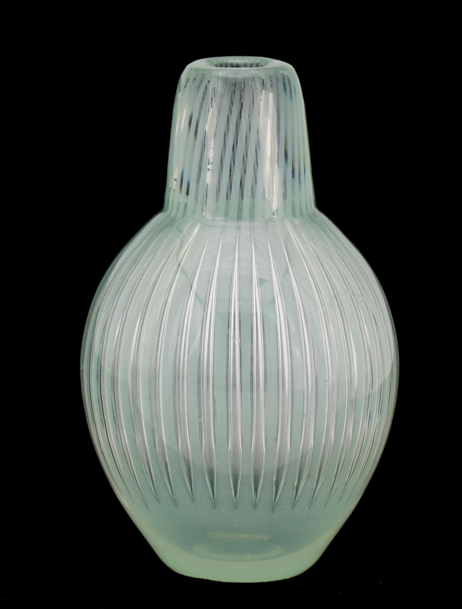 VAS, glas, Edvin Öhrström, Orrefors, sign.