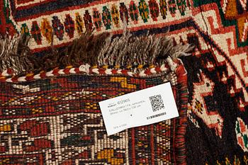 GALLERIMATTA, semiantik, Shiraz, ca 360 x 108 cm.