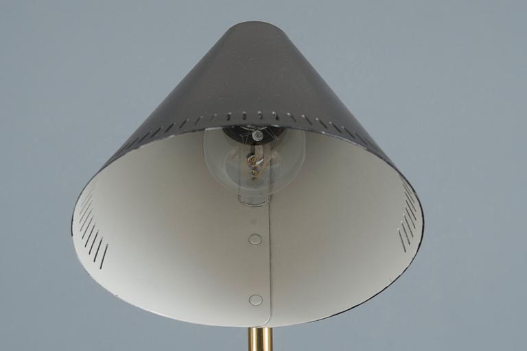 Paavo Tynell, A DESK LAMP 9222.