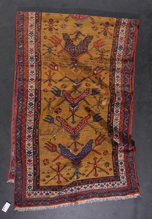 GALLERIMATTA, orientalisk, ca 358 x 114.