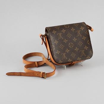 VÄSKA, Louis Vuitton.