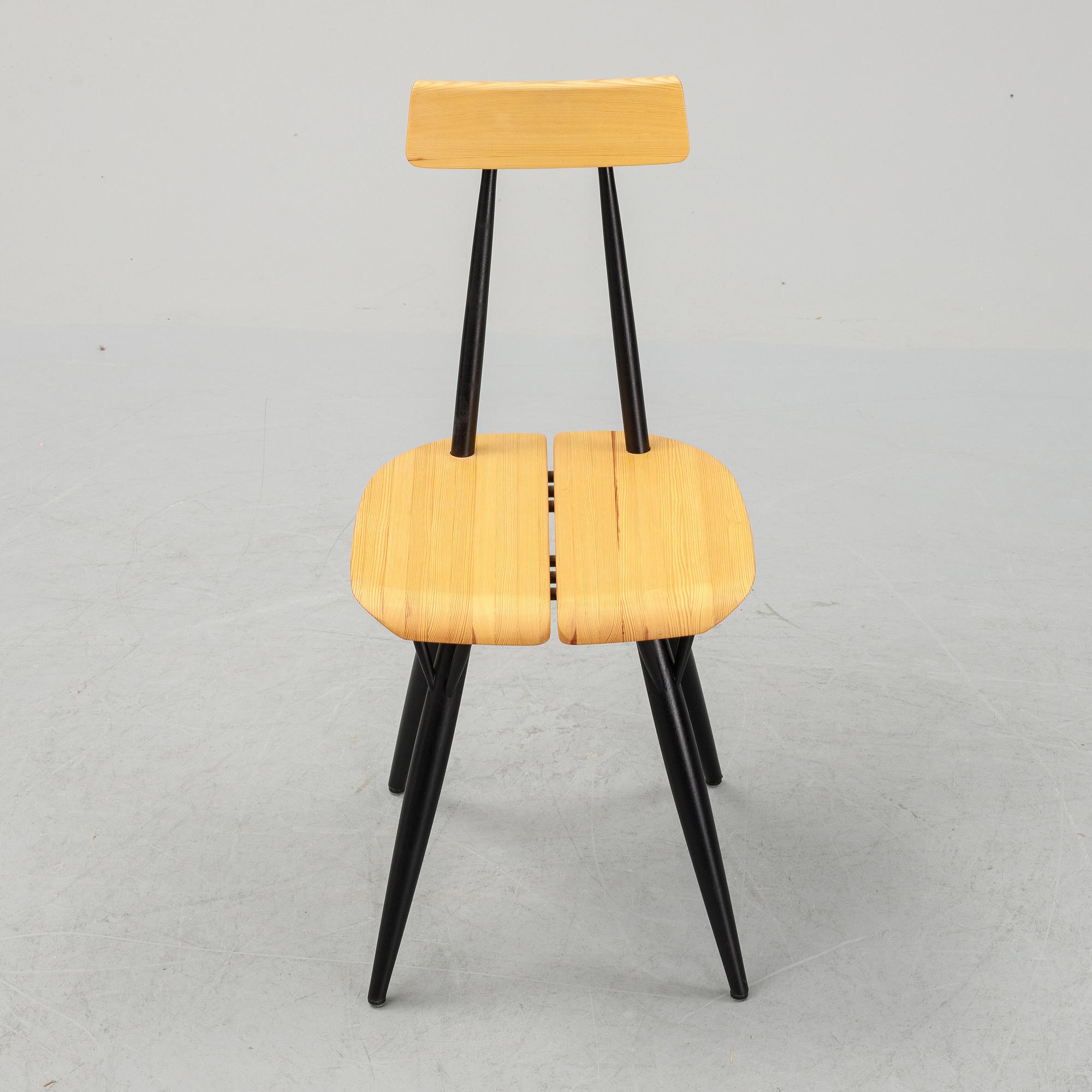 Ilmari Tapiovaara, a 'Pirkka' chair, Laukaan Puu, Finland.