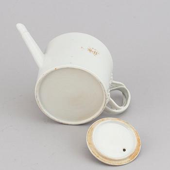 TEKANNA med LOCK, kompaniporslin. Qingdynastin, Jiaqing (1796-1822).