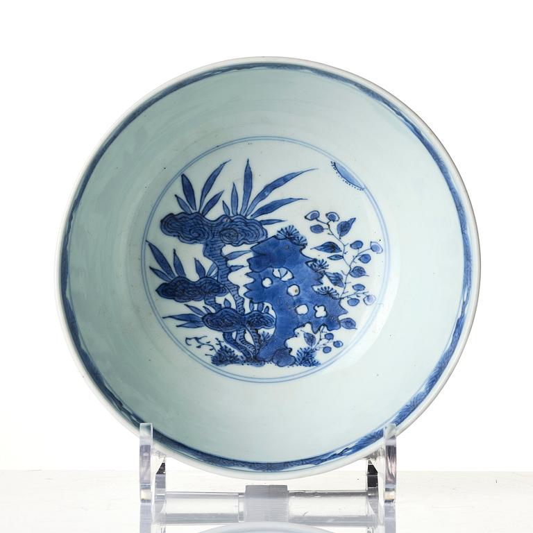 Skål, porslin. Mingdynastin, 1600-tal.