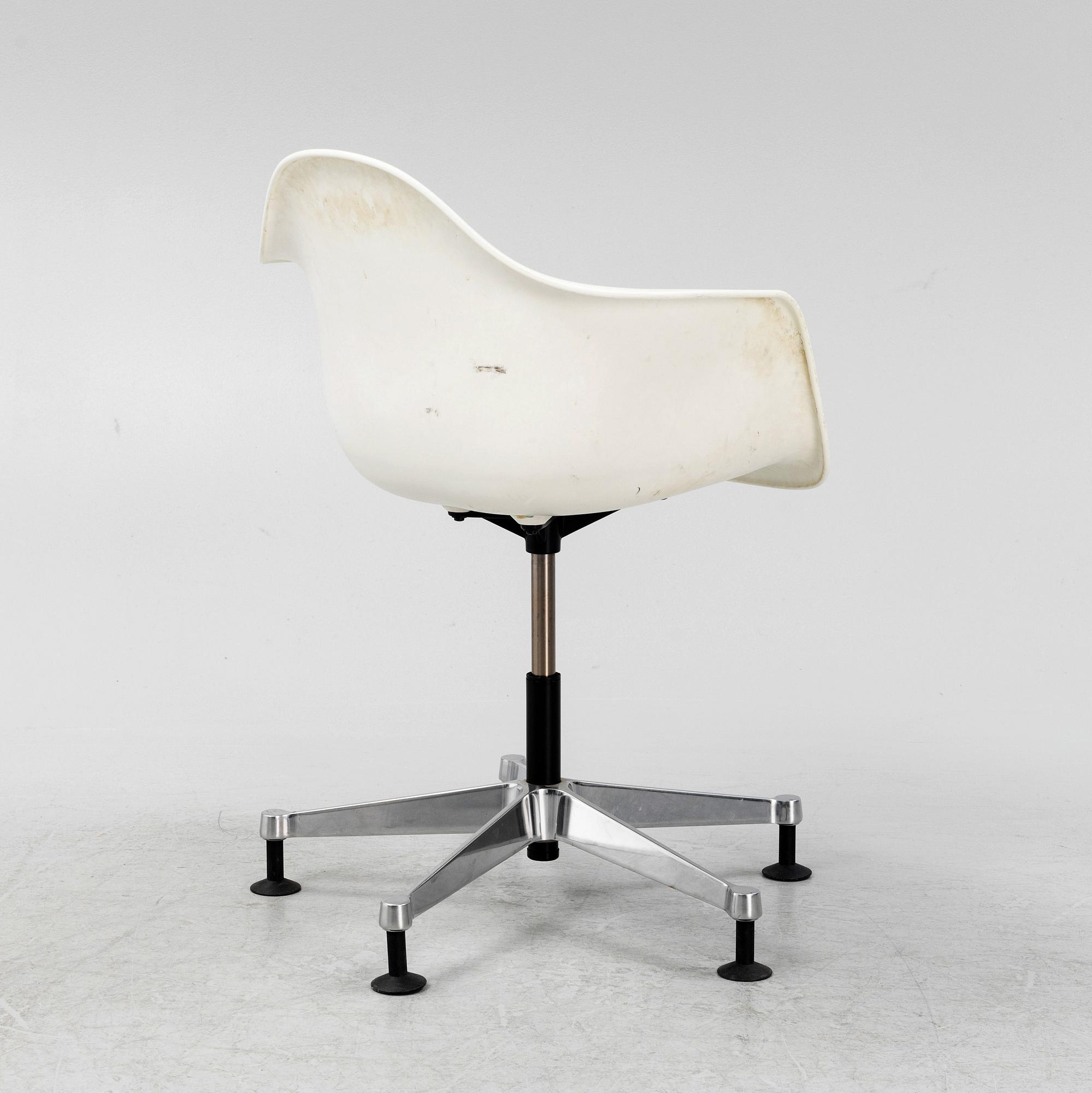 Charles & Ray Eames, a 'PACC' chair, Vitra.