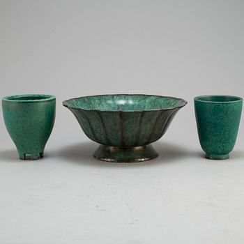 WILHELM KÅGE, a stoneware 'Argenta' bowl and two vases from Gustavsberg.