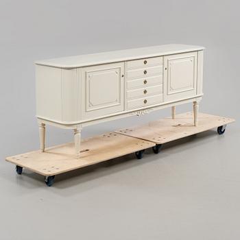 SIDEBOARD, gustaviansk stil, 1900-talets andra hälft.
