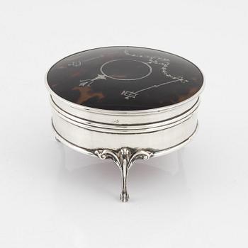 An English silver and tortoiseshell jewellery box, marks of Charles & Richard Comyns, London 1919,