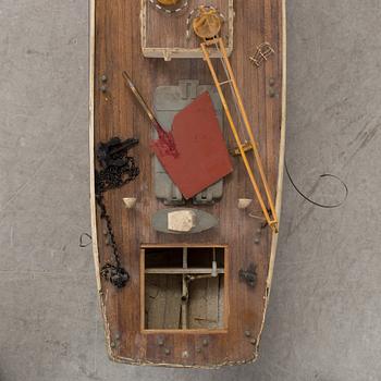 A 20th century boat model.