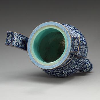 A large enamelled tripod censer, Qing dynasty.