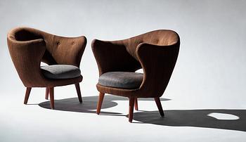 Finn Juhl, a rare pair of teak and upholstered Easy Chairs, executed by Søren Willadsen, Møbelfabrik Denmark ca 1950.