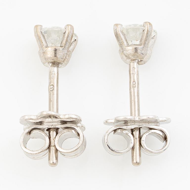 Earrings, Strömdahls, 18K white gold with round brilliant-cut diamonds, total approx. 0.38 ct.
