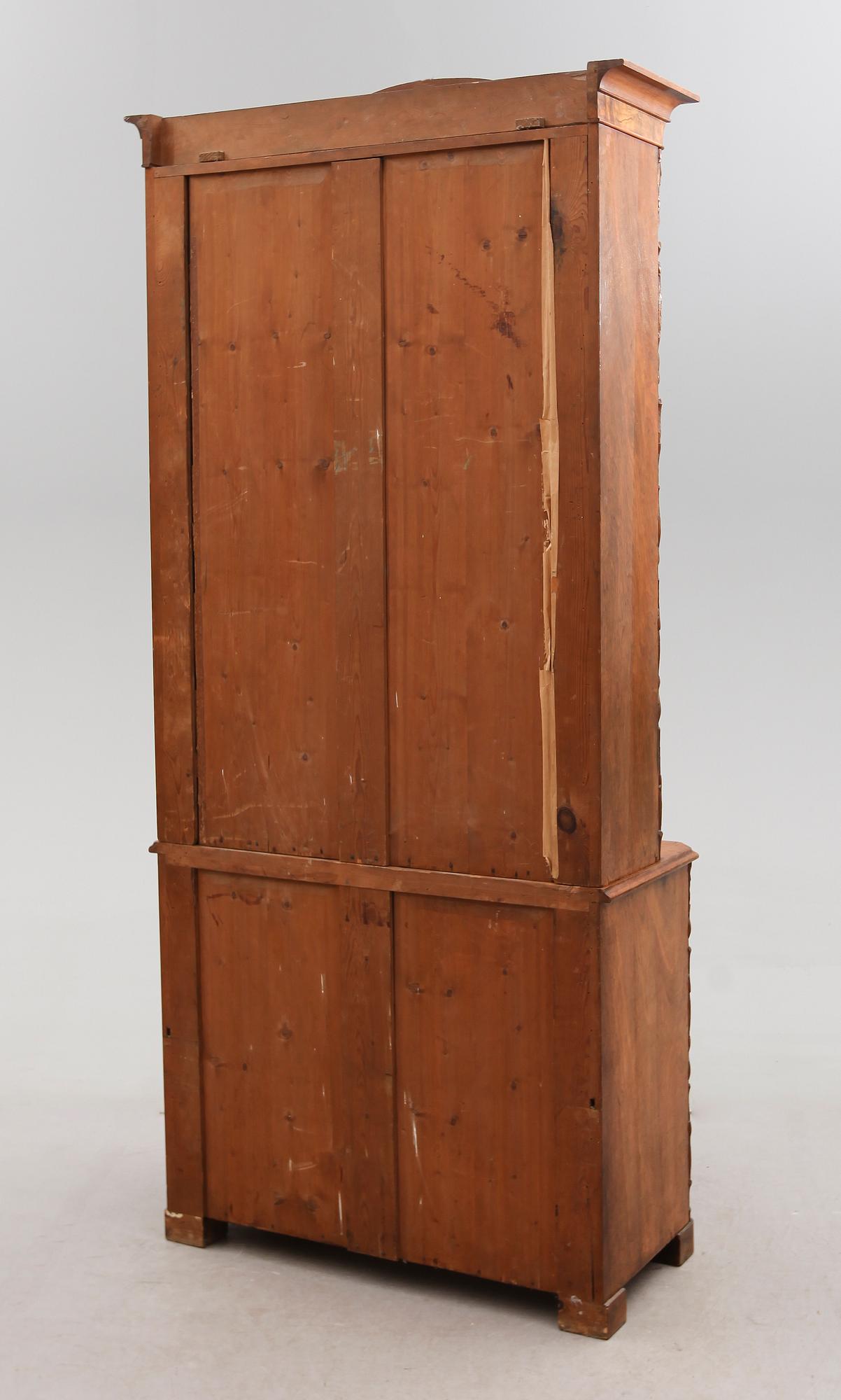 BOKSKÅP, 1800-talets mitt.