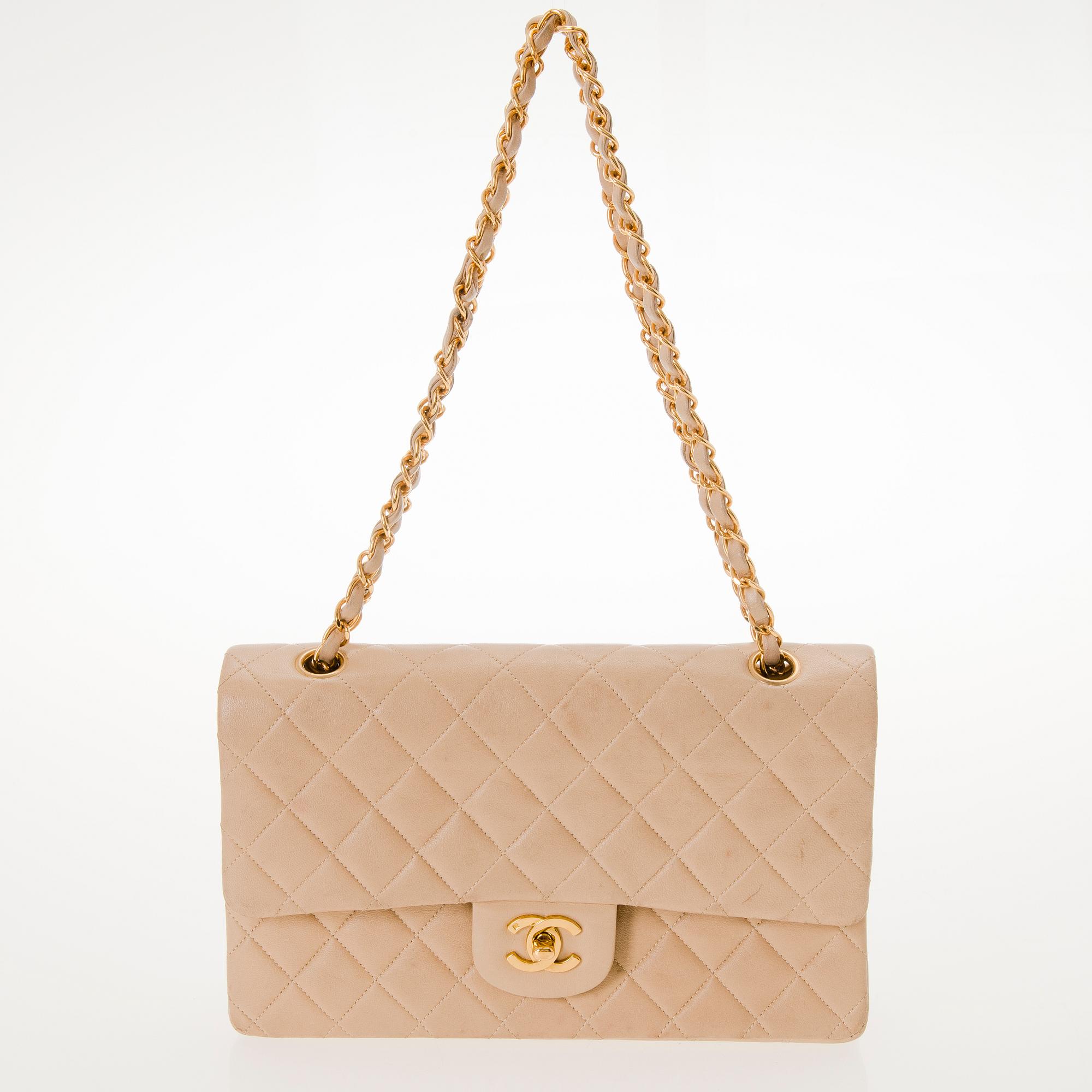 CHANEL, "Double Flap bag", LAUKKU.