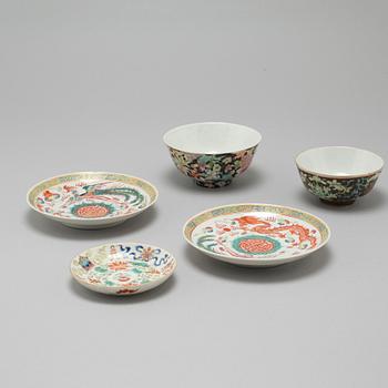 Five pieces of Chinese porcelain from late Qing Dynasty, Guangxu, 1874-1908.