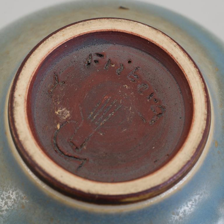 A Berndt Fribergs stoneware vase, 1954.