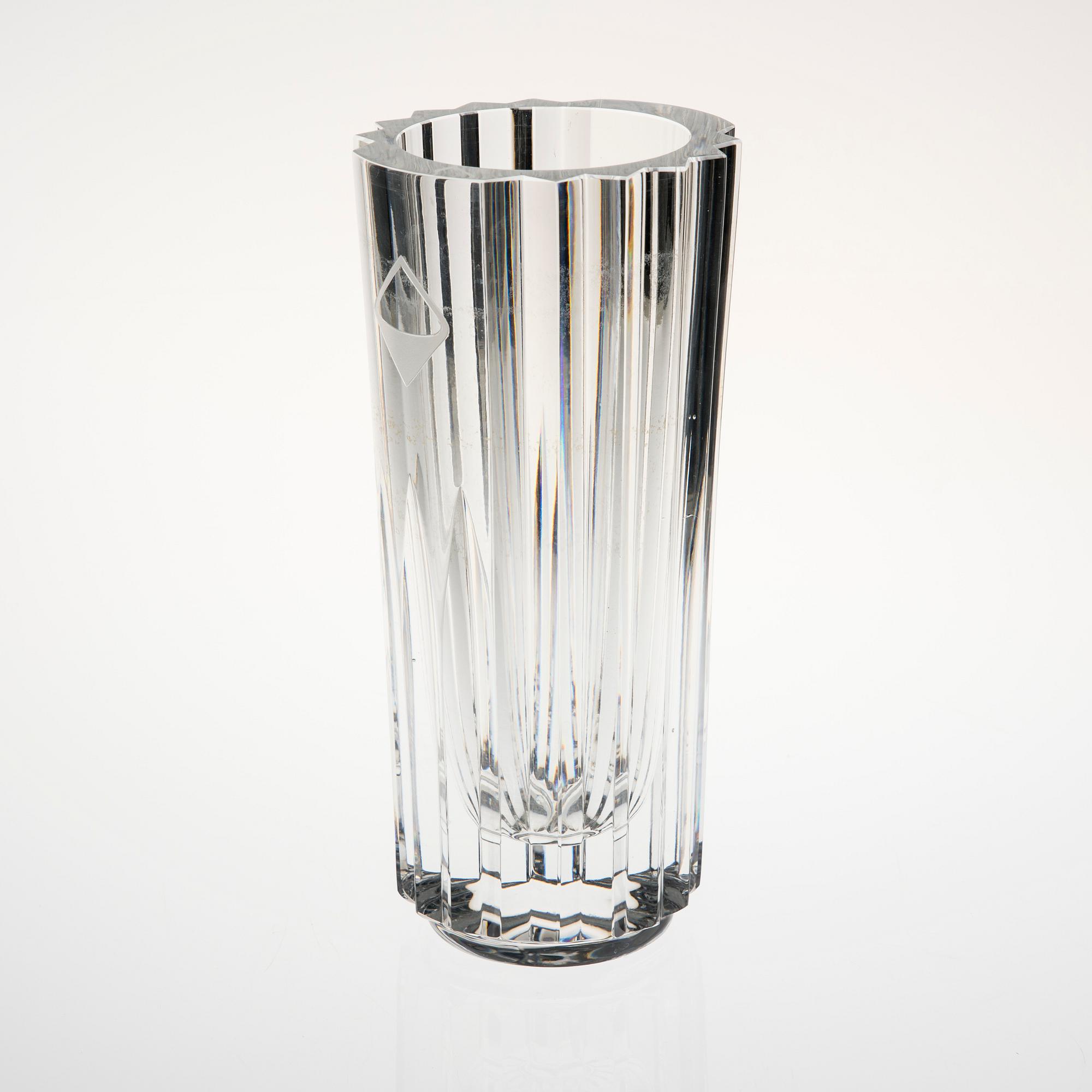 VAS, glas, signerad "Aimo Okkolin Riihimäenlasi Oy".