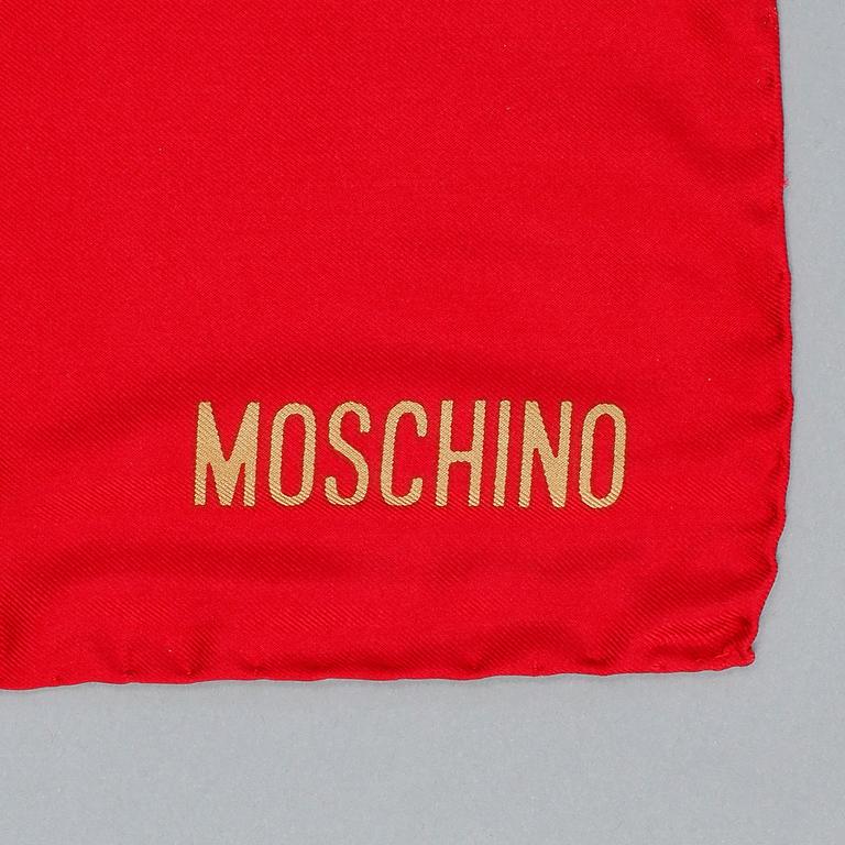 SCARFS, 2 st, Moschino.
