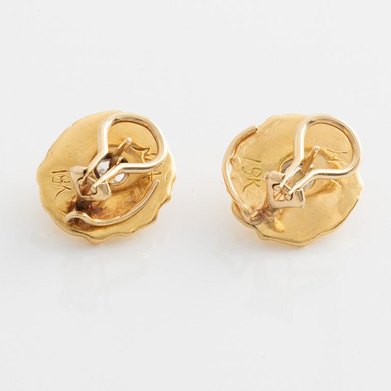 A pair of 18K gold earrings set with round brilliant-cut diamonds.