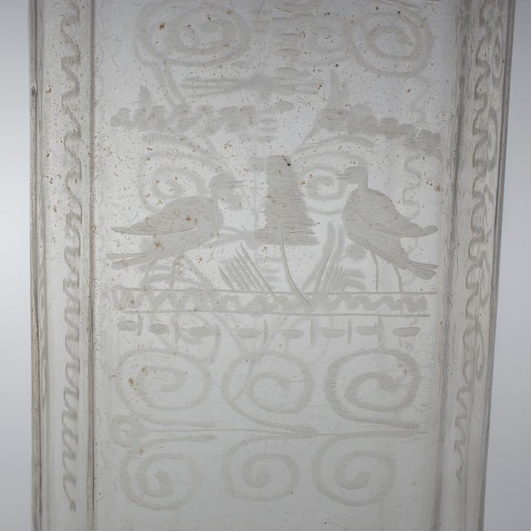BRÄNNVINSFLASKOR, 5 st. Glas. 1800-tal.