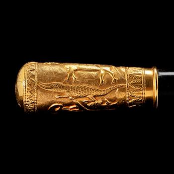 KÄPP med 18k guldknopp, trä, sekelskiftet 1800/1900-tal.