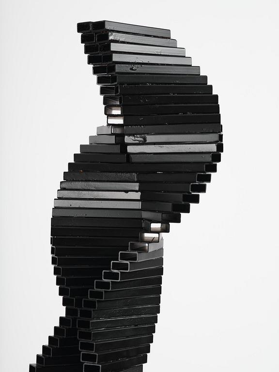 Arne Jones, "Yin-Yang kolonn".