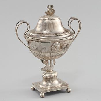 SOCKERSKÅL, silver, troligen Jacob Richard Borg, Empire,  Sverige, 1828. Vikt 595 g.