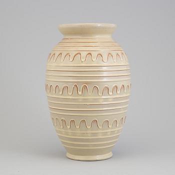 A ceramic vase by Erik Mornils for Nittsjö.