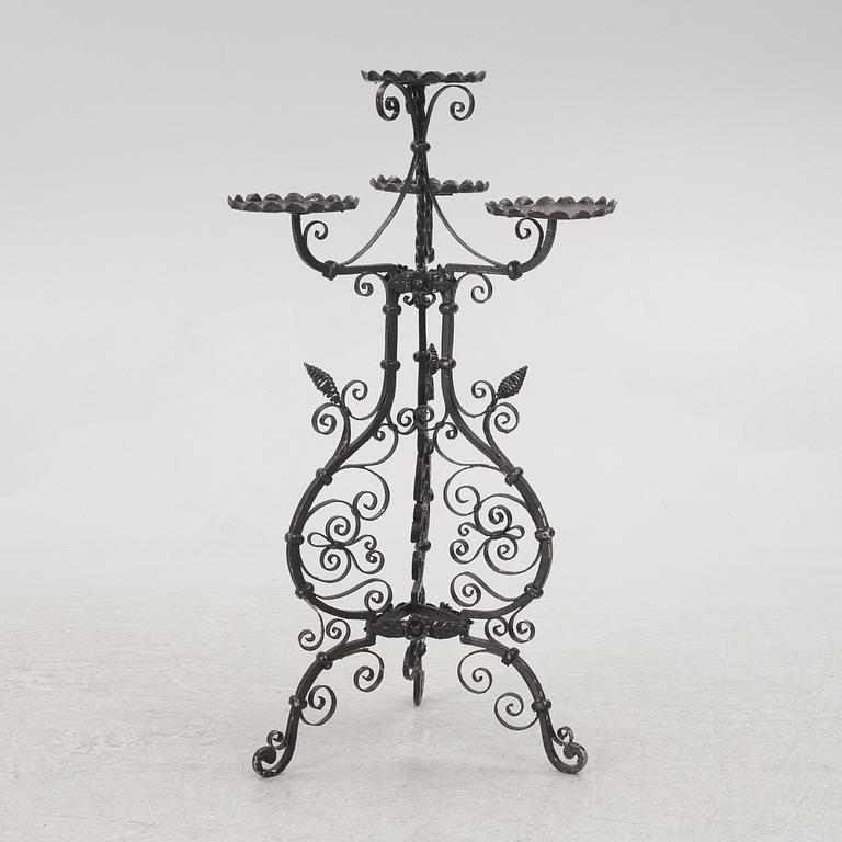 A garden pedestal, early 20th Century.