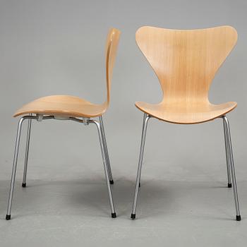 STOLAR, 4 stycken, "Sjuan", Arne Jacobsen, Fritz Hansen 2007.