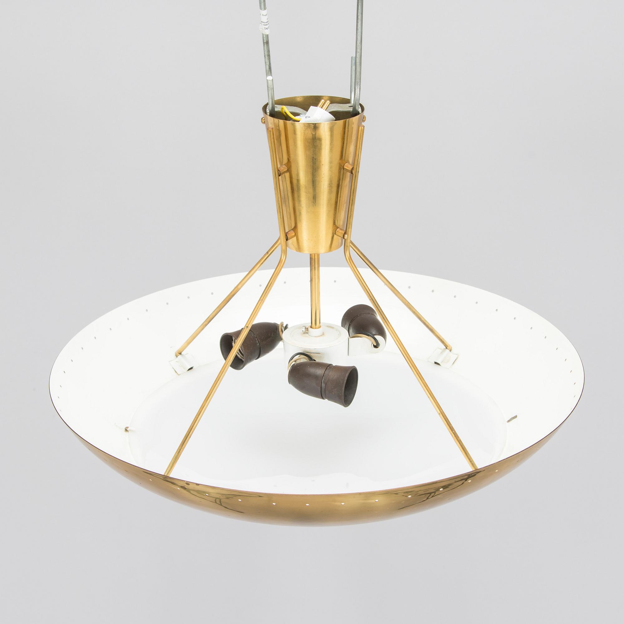 Taklampa, modell ER 163, Itsu 1900-talets mitt.