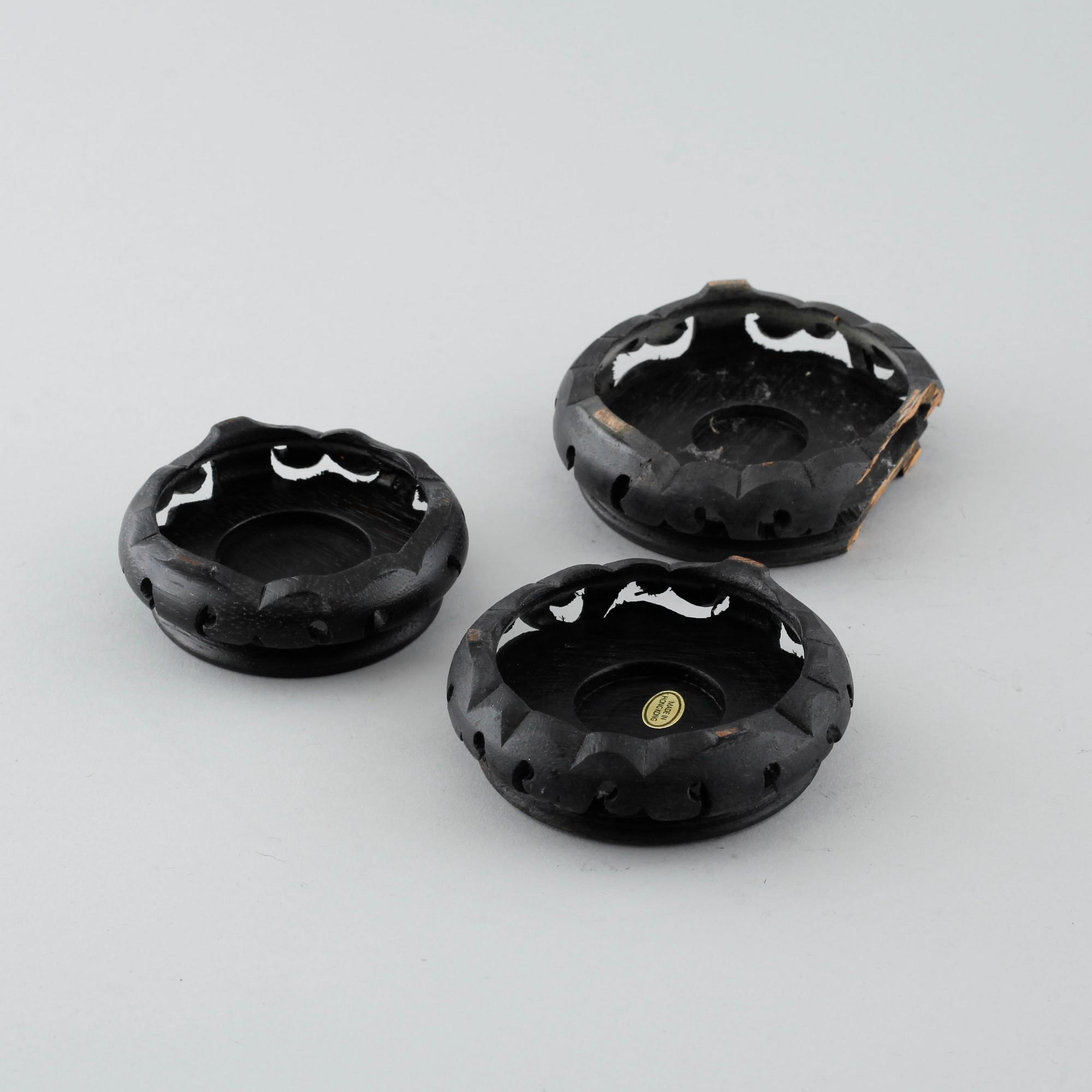Four pieces of chinese porcelain, 18th and 19th/early 20th century.