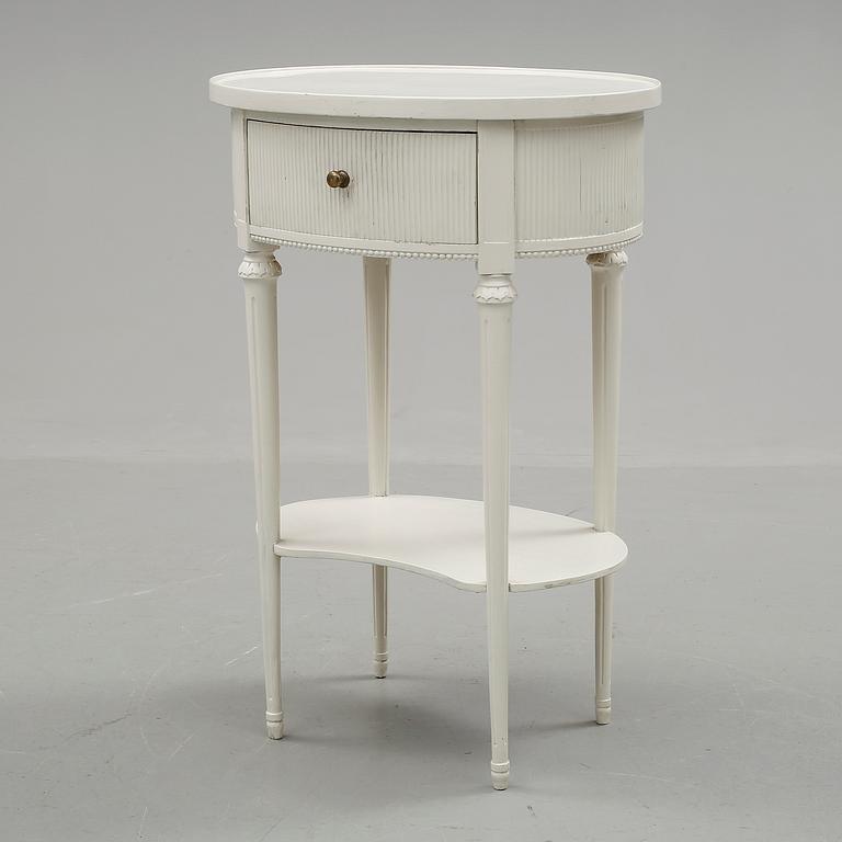 BORD, gustaviansk stil. 1900-talets första hälft.