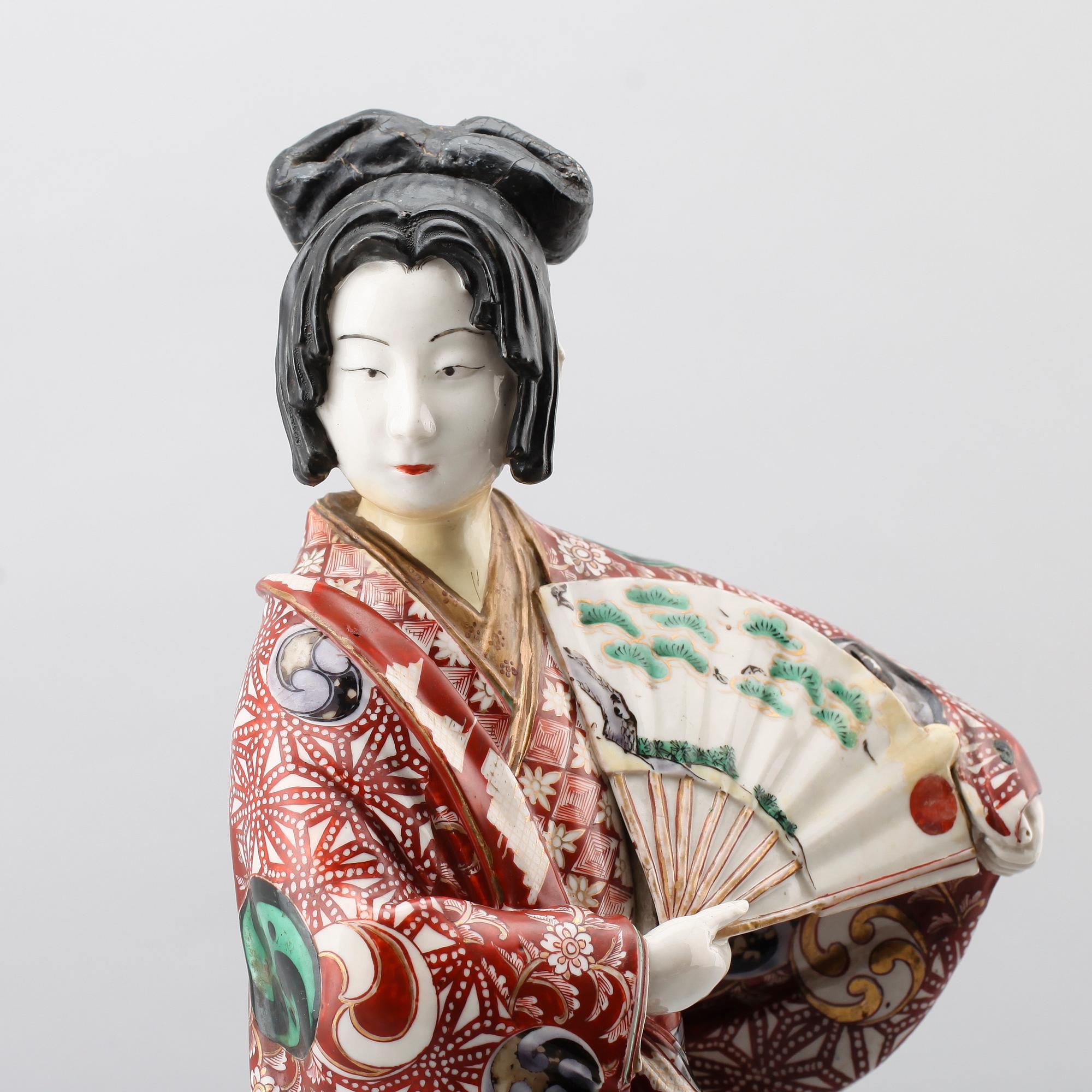FIGUR, porslin, sannolikt Japan, 1900-talets första hälft.