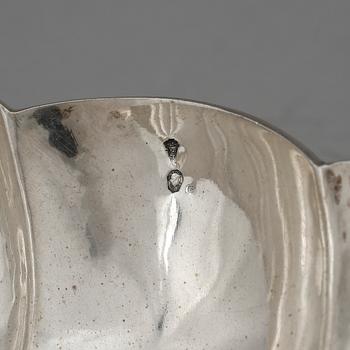 SKÅLFAT, silver, Ungern, 1937-1965. Vikt ca 400 gram.