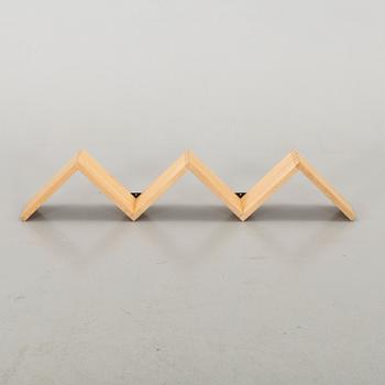 JONAS BOHLIN, vägghylla "Zink", Källemo AB Värnamo, 1900-talets senare del.