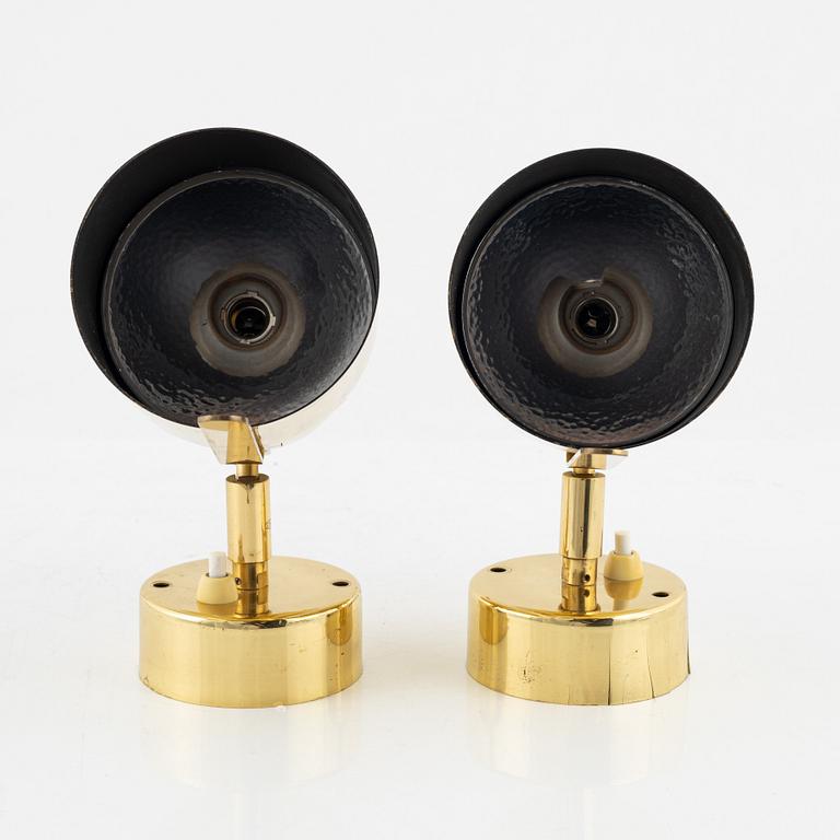 Hans-Agne Jakobsson, a pair of 'Nicke' brass bedside lamps.