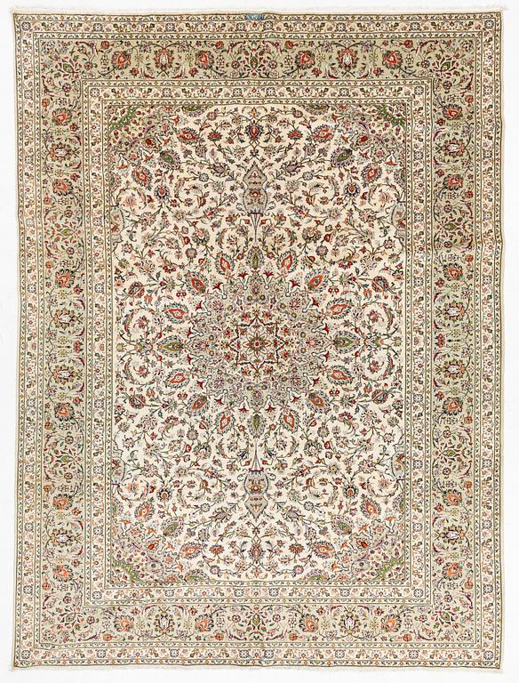 A Kashan carpet of 'Ardabil' design, c 409 x 300 cm.