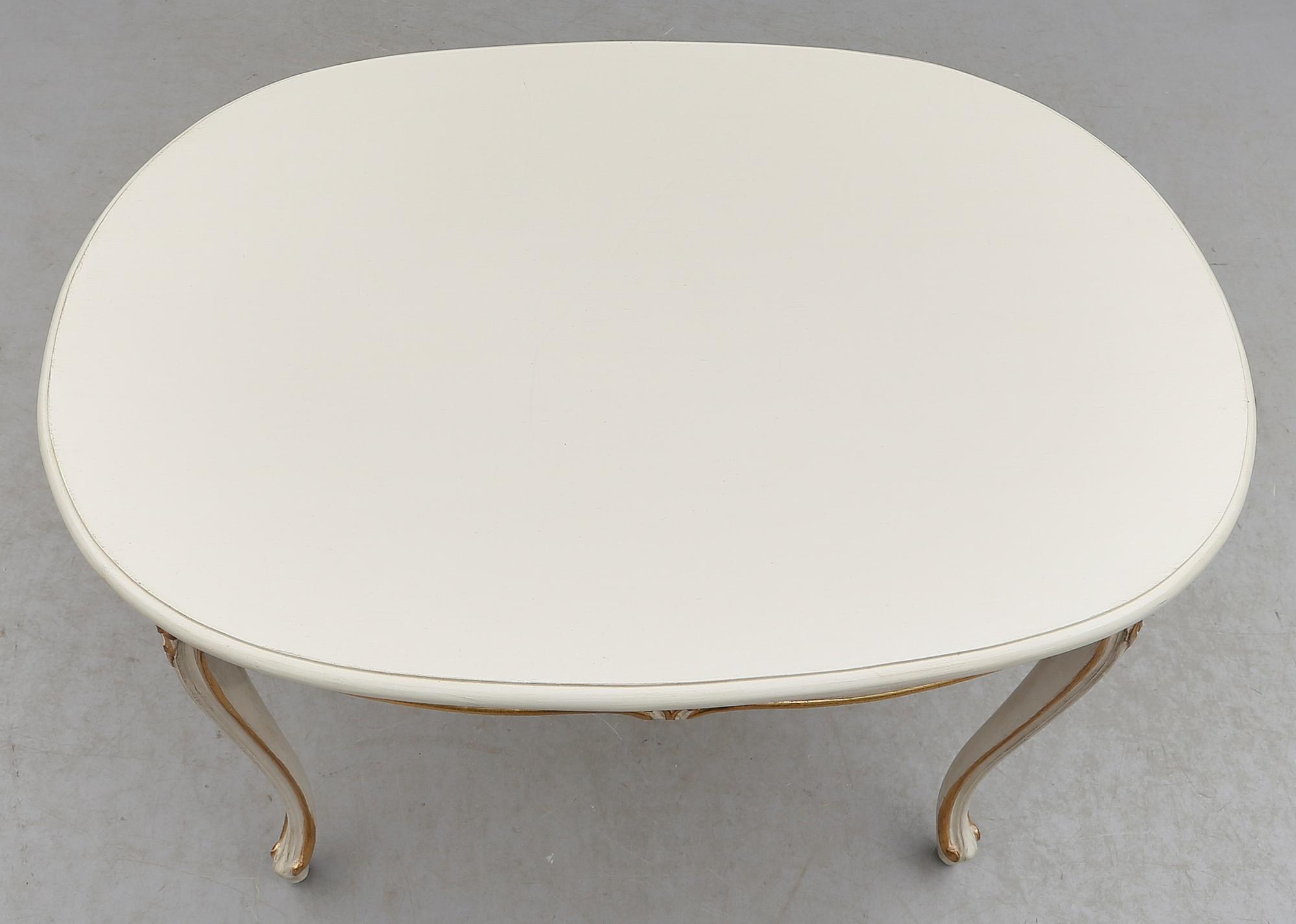 SOFFBORD, rokokostil, 1900-talets andra hälft.