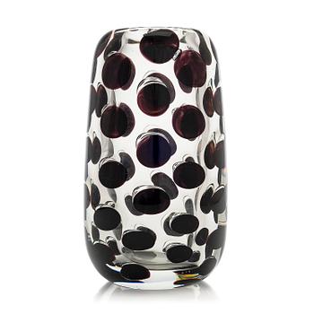 Saara Hopea, a 'Panther' glass vase, signed S. Hopea Nuutajärvi Notsjö -58.
