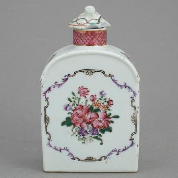 TEDOSA, porslin, Qingdynastin Qianlong 1736-95.